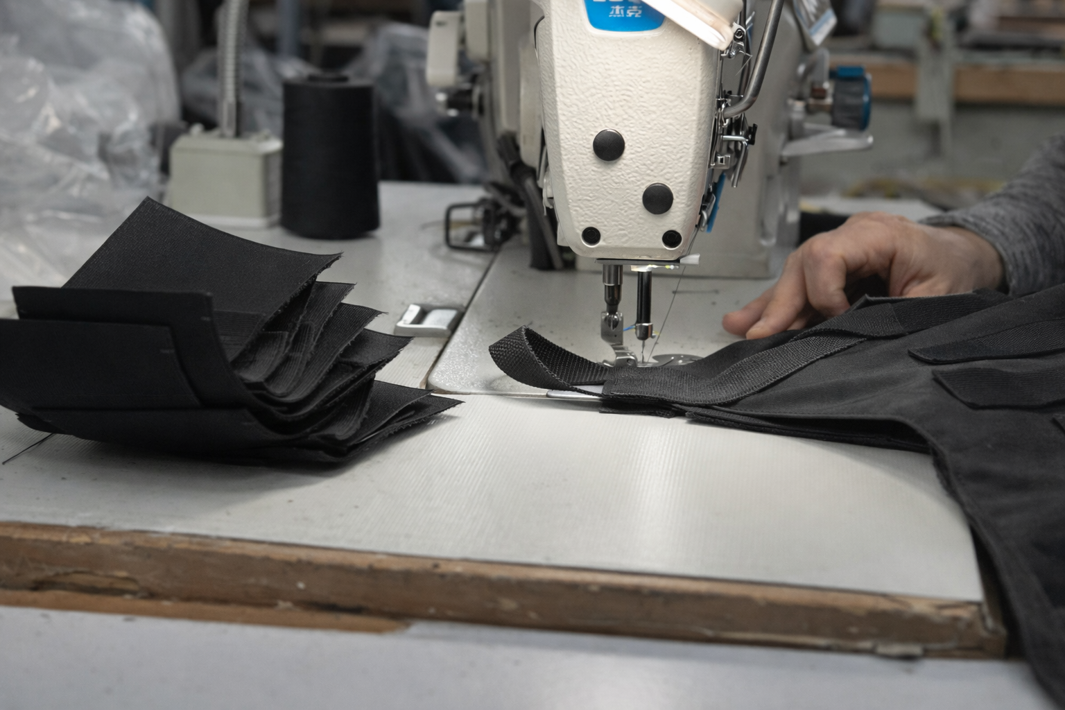 szwalnia odzieży ciężkiej i technicznej, maszyna przemysłowa